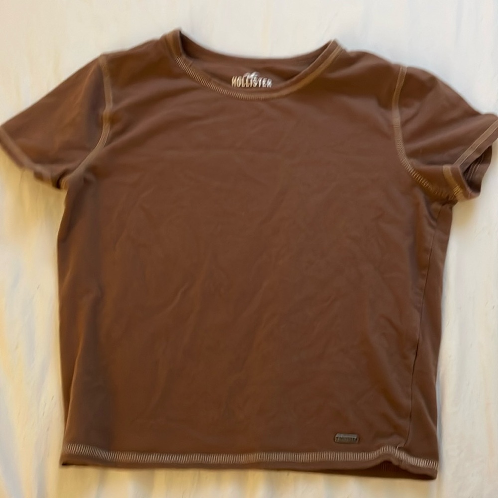 Hollister baby tee